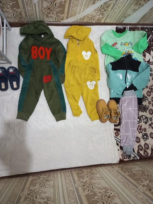 Oʻgʻil bolalar kiyimlari