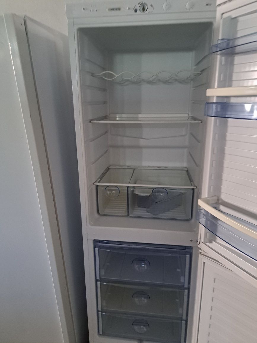 Хладилник с фризер Вестфрост/Vestfrost 345 литра