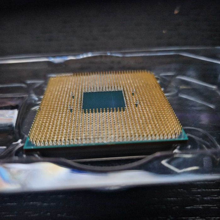 AMD Ryzen 5 5600 + Cooler stock