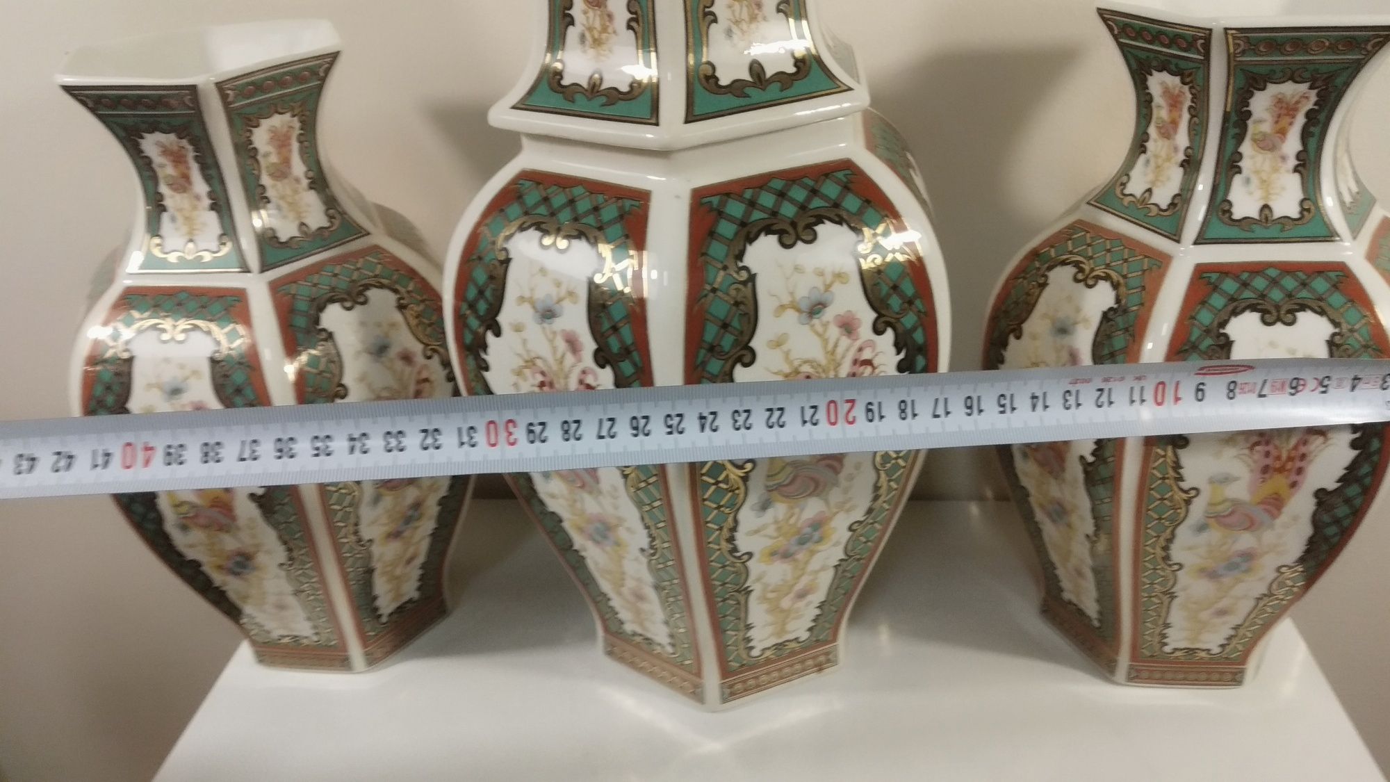 Уникален голям Антикварен комплект порцеланови вази Китайски оригинал