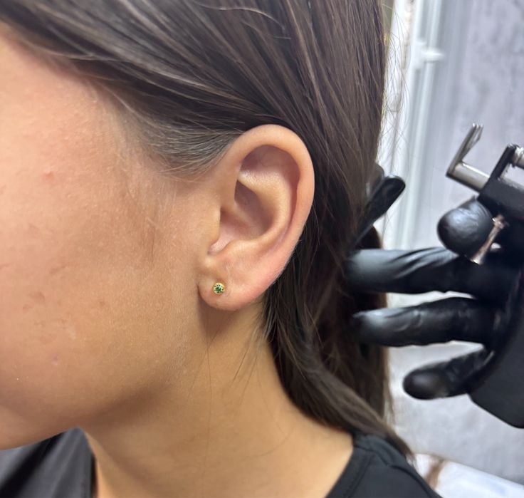 Салон « Мила» Баймагамбетова 46. Выезд на дом.