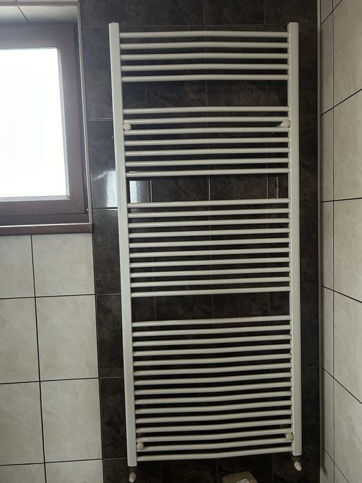 Calorifer baie, portprosop 750x1800 cm NOU