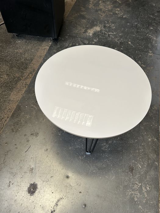 Masuta living cu design modern