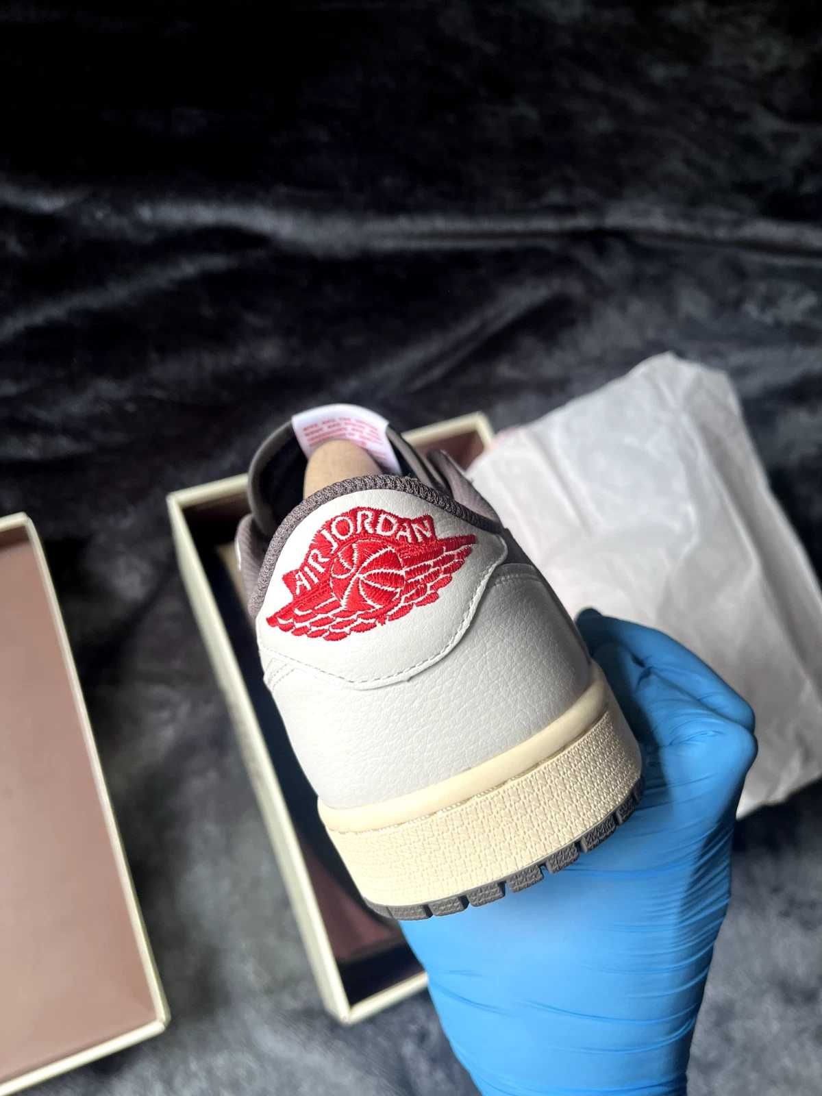 Adidasi Nike Air Jordan 1 Retro Travis Scott Reverse Mocha - Unisex