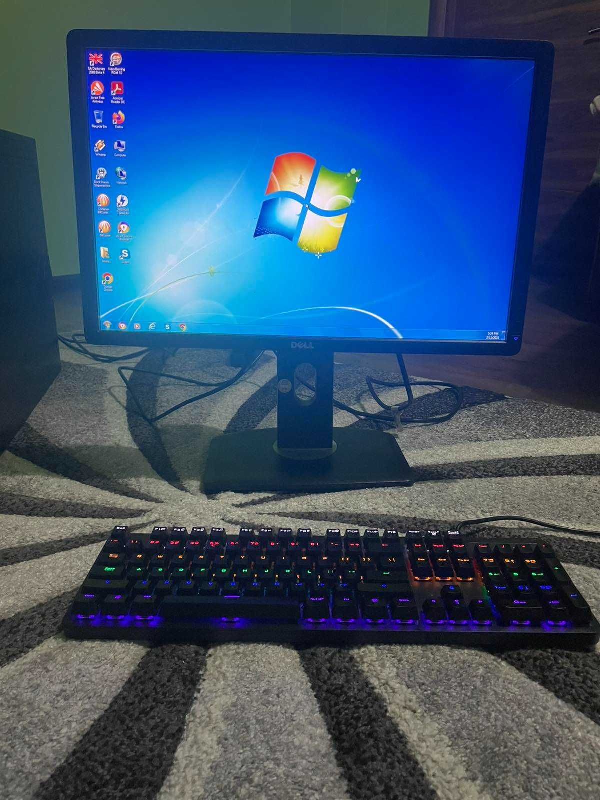 Монитор Dell LCD ; Клавиатура Trust GXT