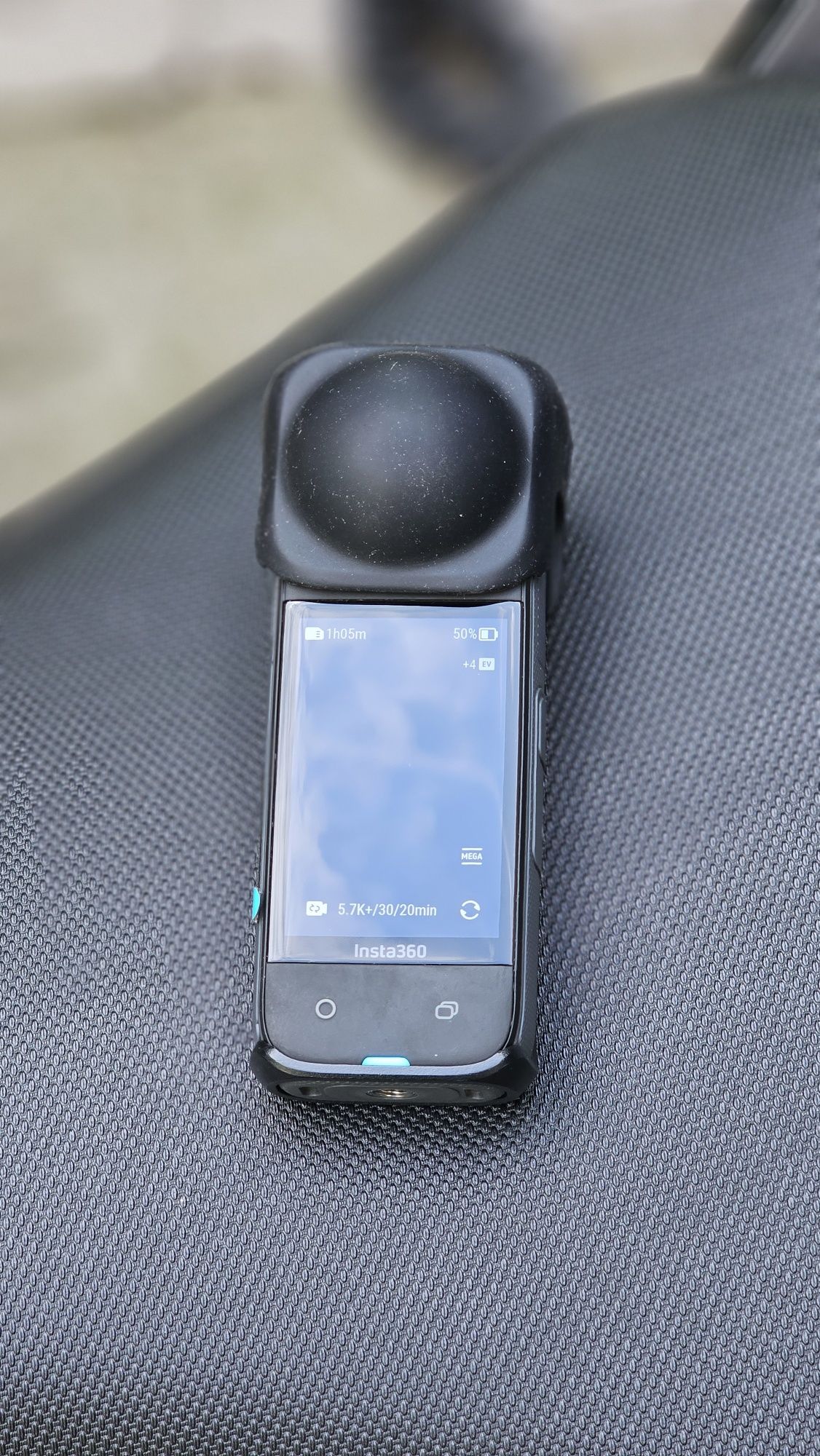 Insta360 x4 cu accesorii cu garanție flexi