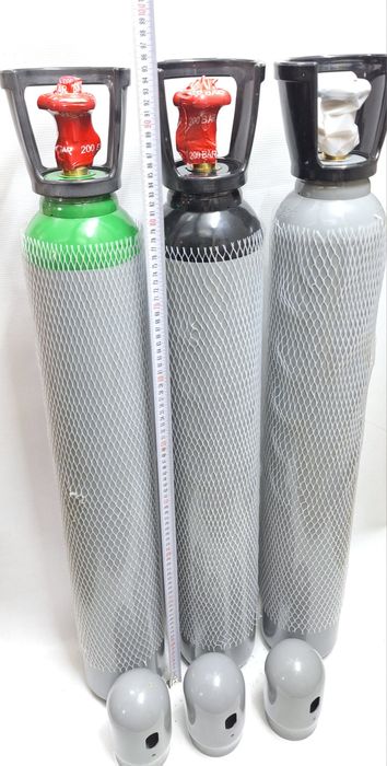 Бутилки газ заредени-1кубик; 1,6кубика; 2кубика-Со2; О2; Азот; Аргон;