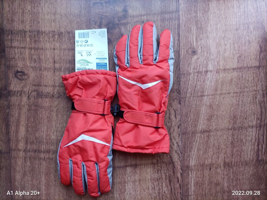 Дамски ръкавици 8 номер