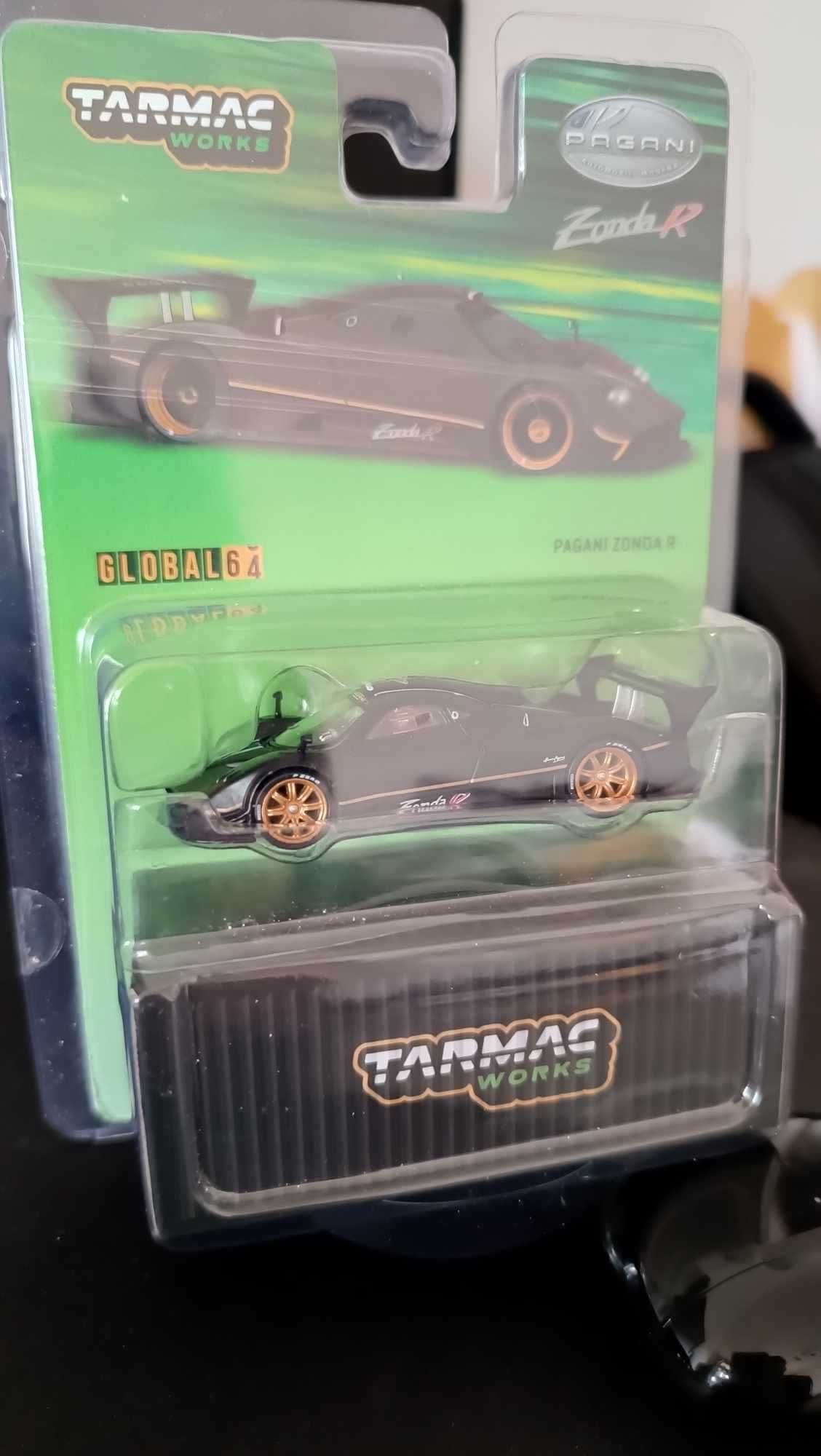 Tarmac Works Pagani Zonda R 1:64