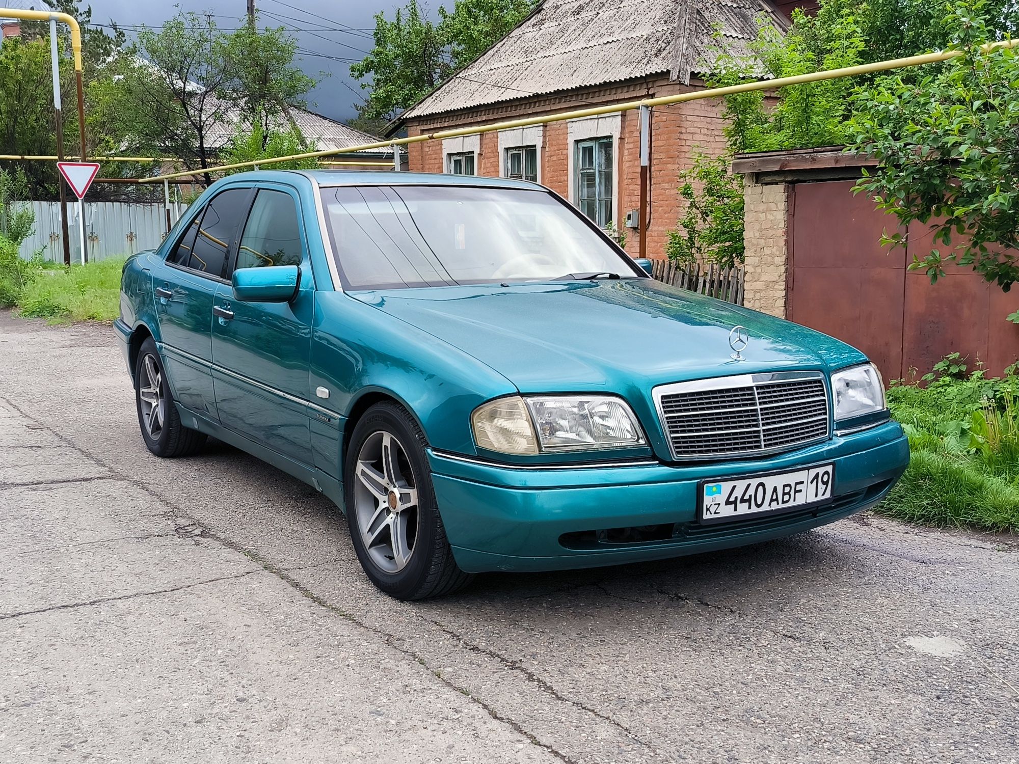 Продам Mercedes Benz C280 W202