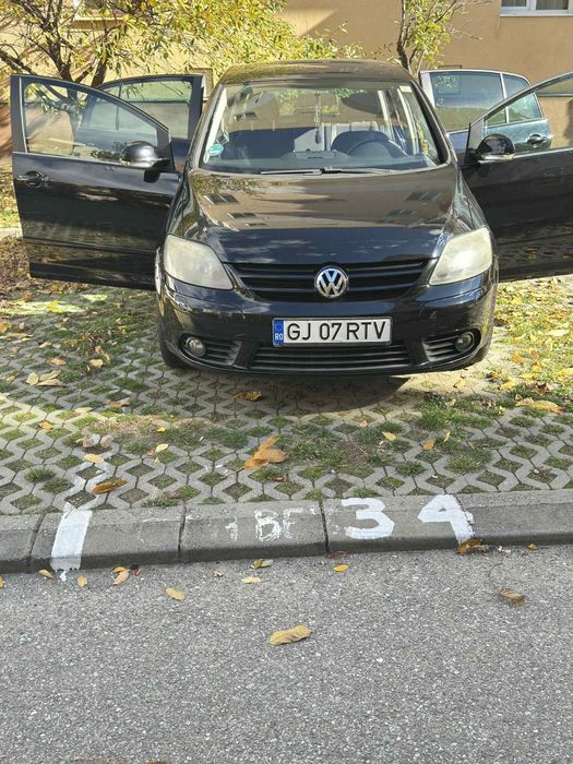 Vând golf 5 plus 1.4 recent inmatruculat