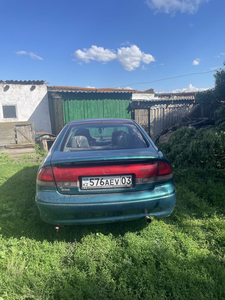 Mazda cronos 1993 года