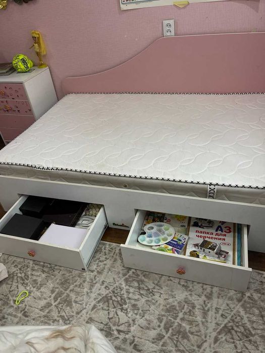 Детский мебельный гарнитур. Кровать с матрасом + шкаф + тумба