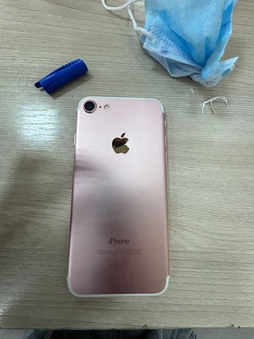 Айфон 7 у хорошем состоянии