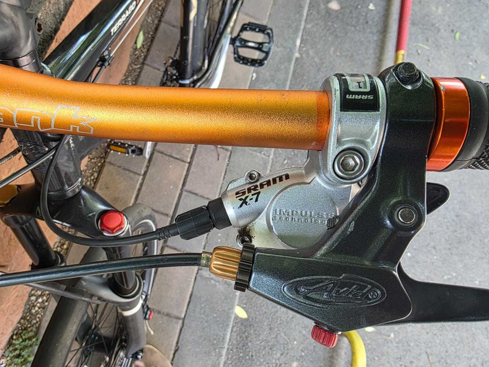 Bicicleta Giant, cadru aluminiu XC. Sram X-O carbon