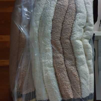 Proasope noi din bumbac  50x90--29 buc/40 lei 70x140--6 buc/50 lei