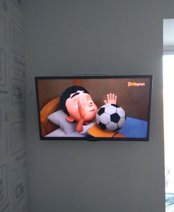 Смарт телевизор LG 81 см WiFi YouTube