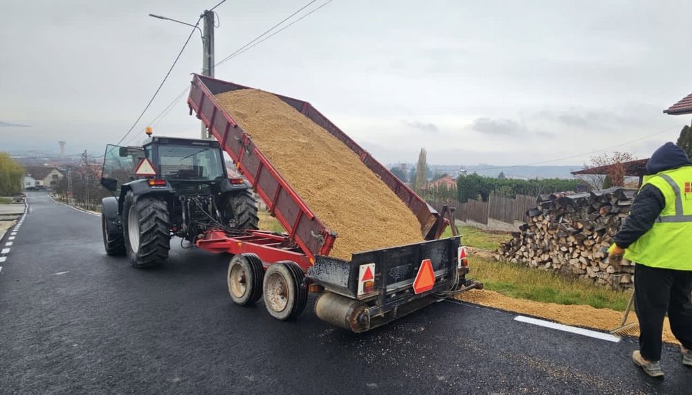 Remorca de 9 T cu distribuitor lateral!