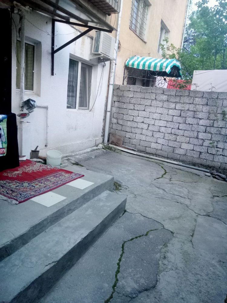 Продаётся квартира в общежитии