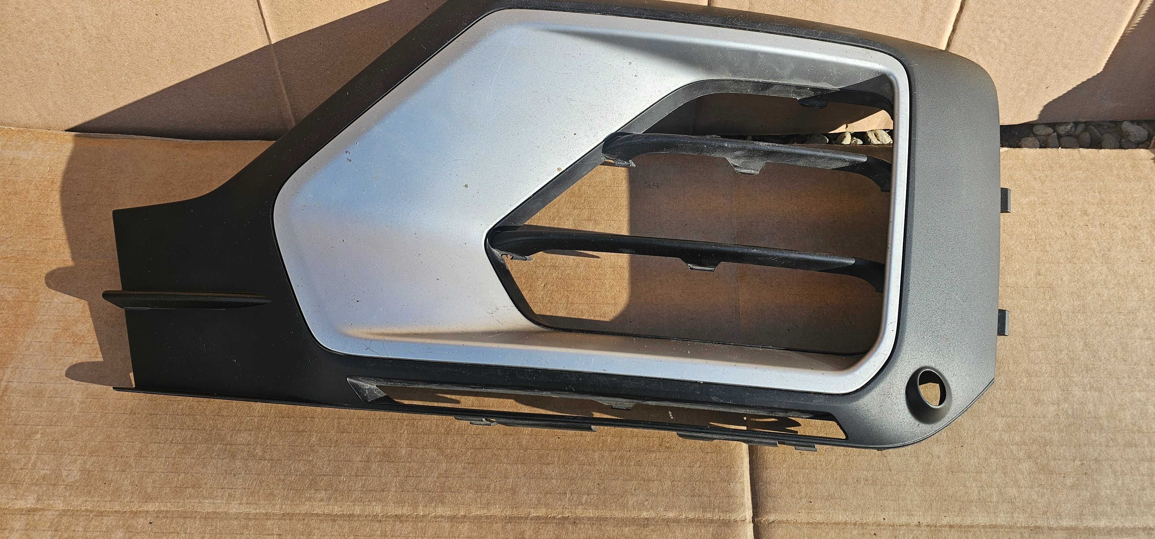 Grila proiector din bara stanga Audi Q2 2016 / 2017 / 2018 2019