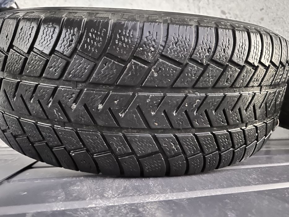 Prado hilux шины зимние комплект 265/65/17 мишлен