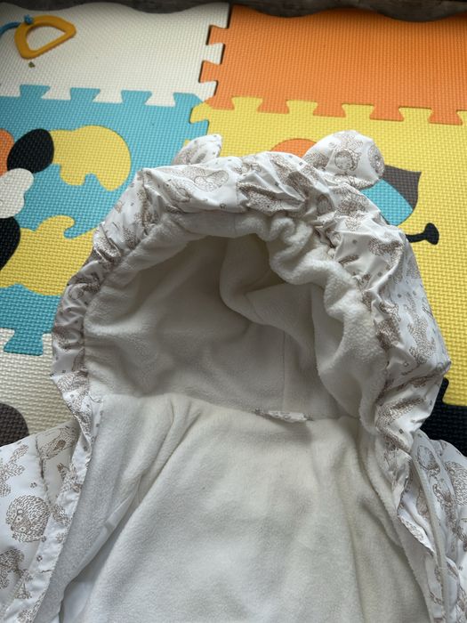 Sac bebelusi  gros cu gluga tip combinezon