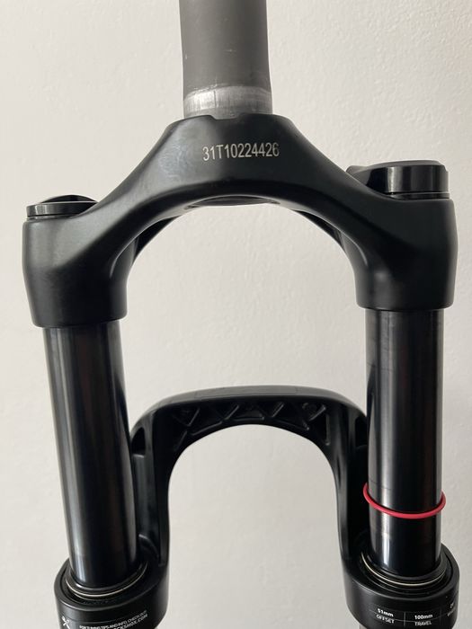 Furca Rockshox Judy Silver 29” | aer, blocare ghidon, gat drept 19,5cm