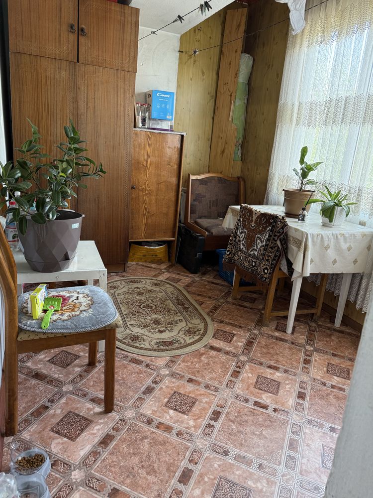 Продам квартиру 3-ех комнатную