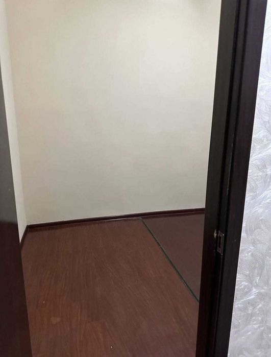 Мирабад 2комната квартира продаётся.Срочно!