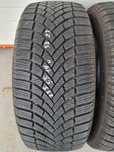 Зимни гуми 2 броя BRIDGESTONE Blizzak LM005 235 55 R17 дот 3823