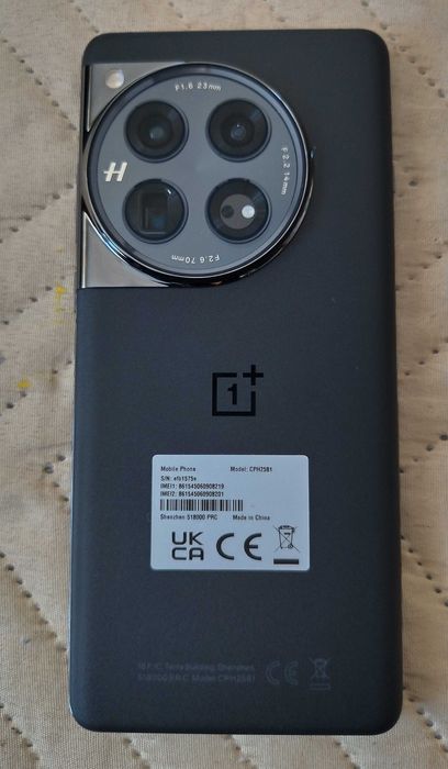 Oneplus 12 16/512GB в гаранция