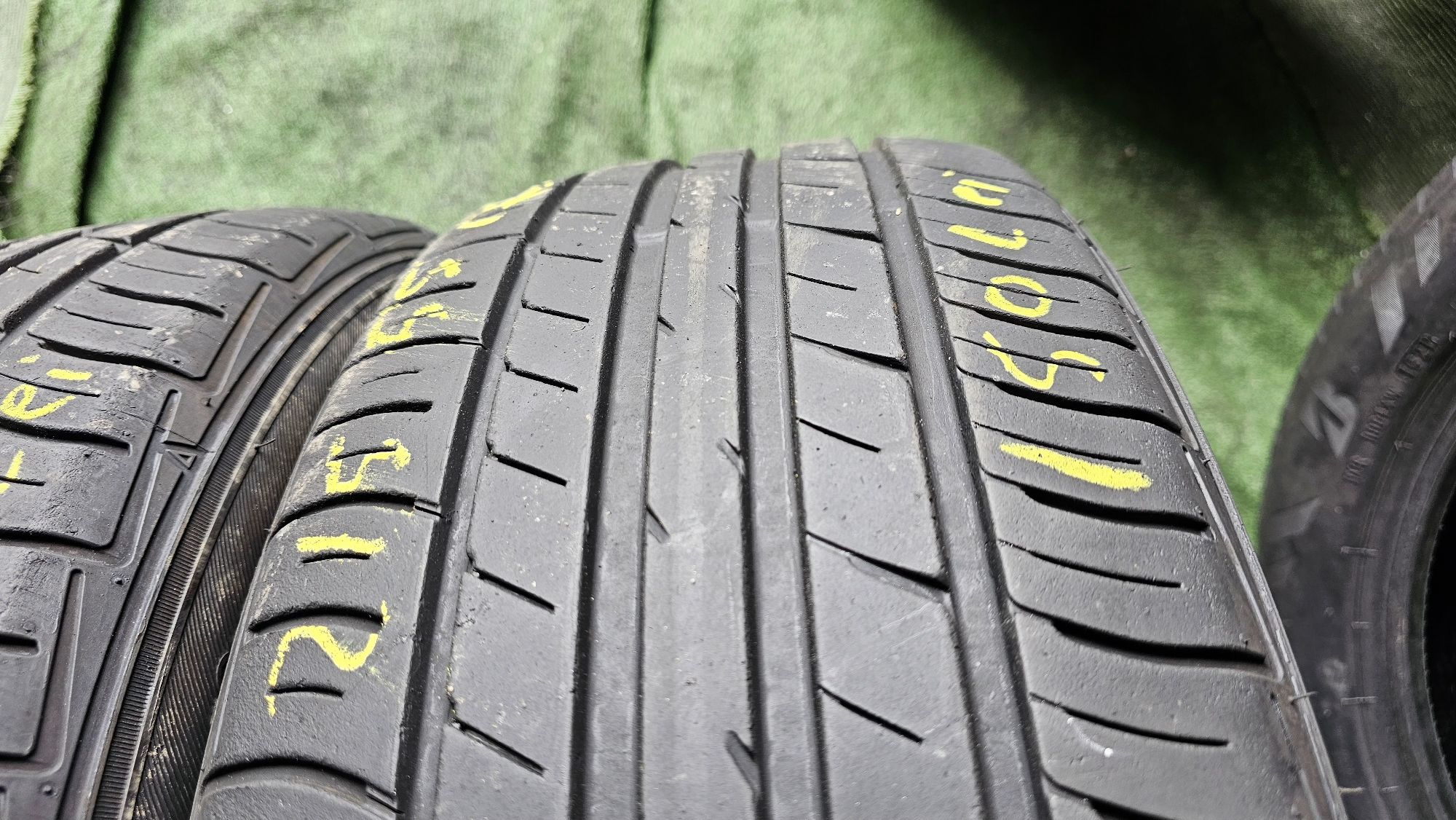 Anvelope vara 215/55/r17 Falken