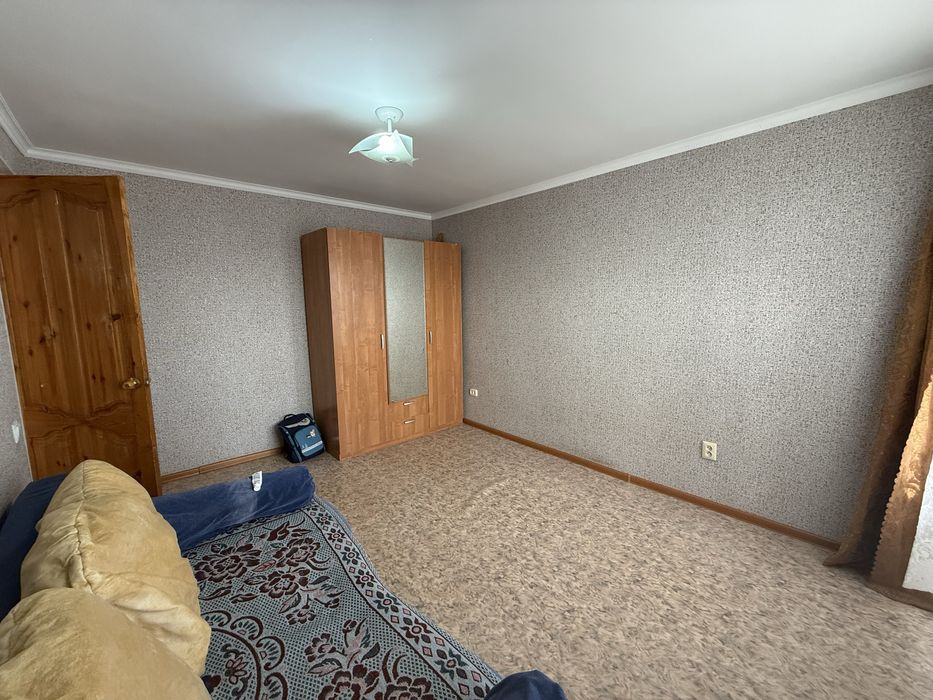 Сдам 3 комн в центре города 8 мкр