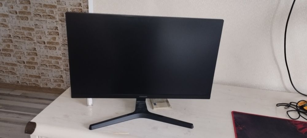 Монитор Samsung '24
