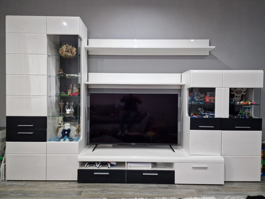 Mobila living/sufragerie