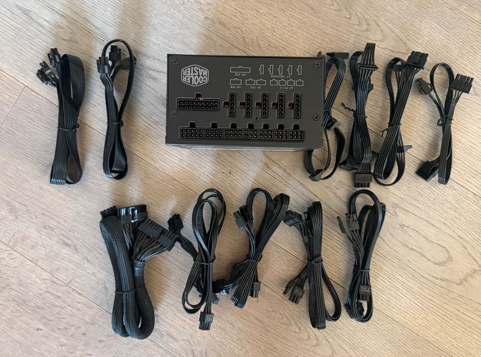 Модулно захранване, Cooler Master V1000, 80 plus Gold