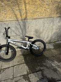 BMX колело Moongoose
