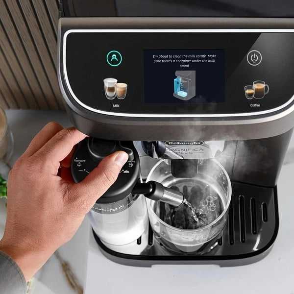 Кофемашина Delonghi ECAM320.70TB Magnifica Plus.Румыния.