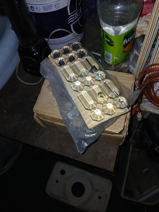 Хурстал квадрать .