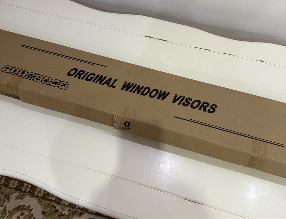 Продаю ветровики на Lixiang L7 в новом состоянии с антихромом