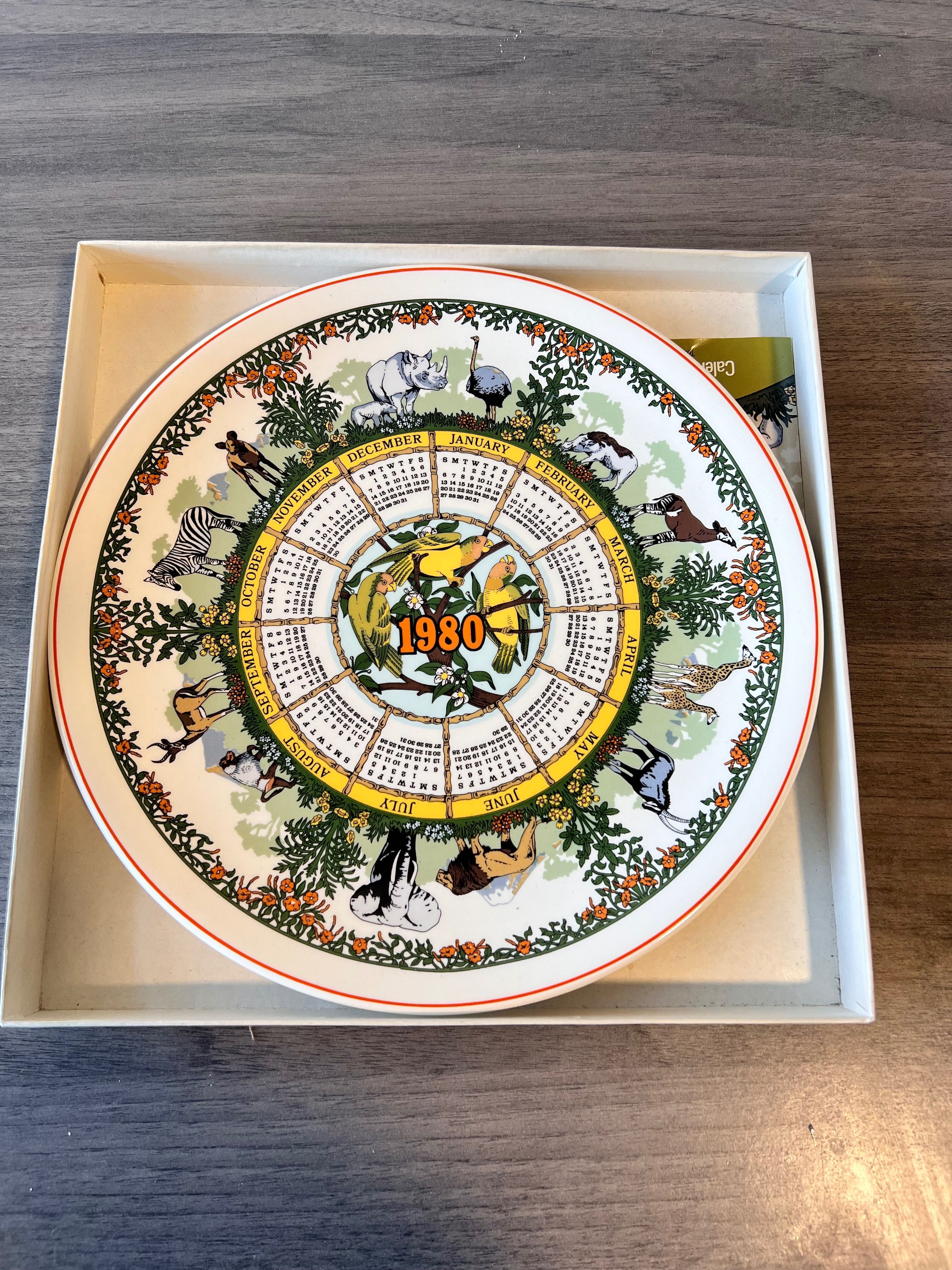 Wedgwood календарни чинии