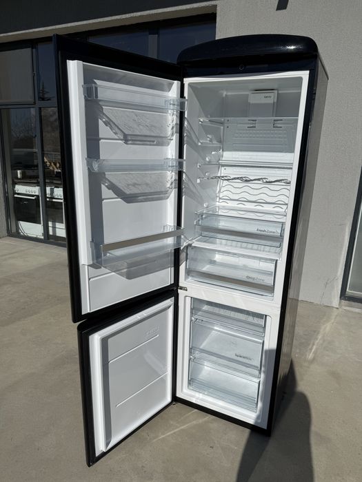 Черен Хладилник с фризер Gorenje