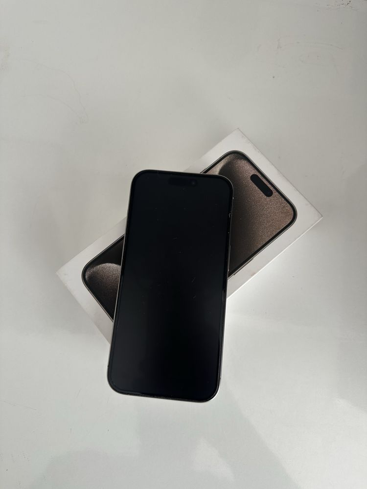İphone 15 pro 128 gb natural titanium ГАРАНЦИОНЕН!