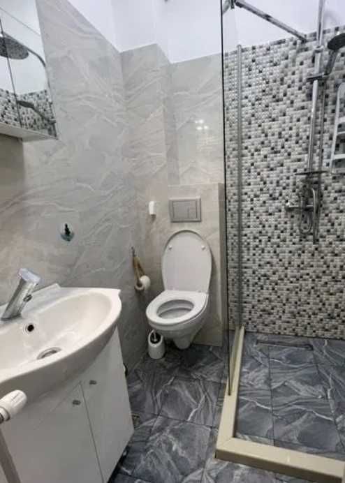 Дава се под наем Едностаен апартамент в Пловдив, Център - 27 кв.м за 107.1 € - Снимка #1