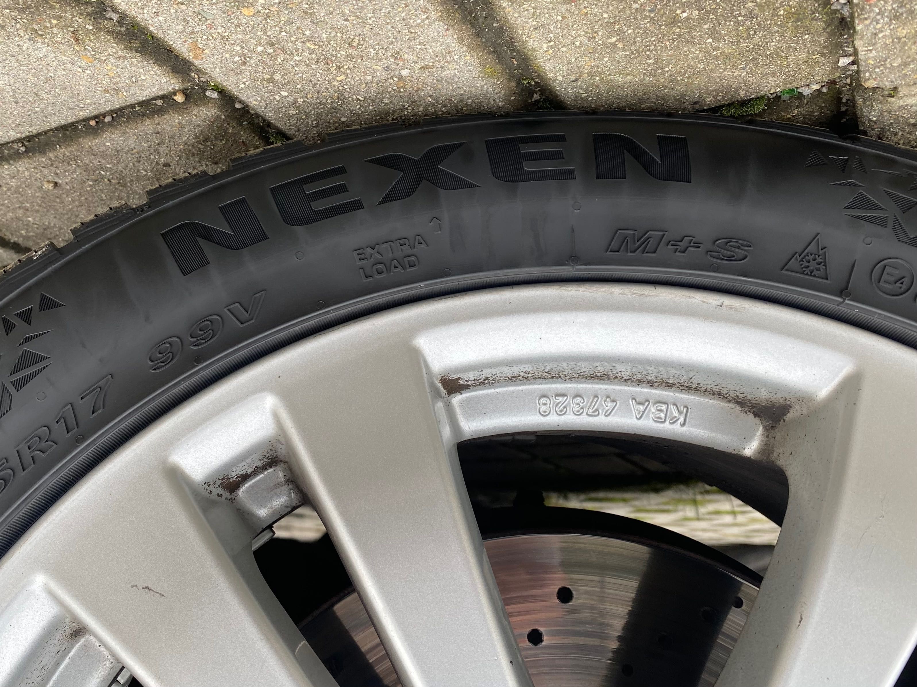 Алуминиеви джанти със зимни гуми 245/45/17” NEXEN WINGUARD за Mercedes
