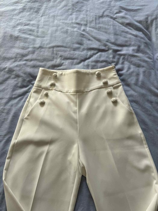 BSB костюм млечно бял