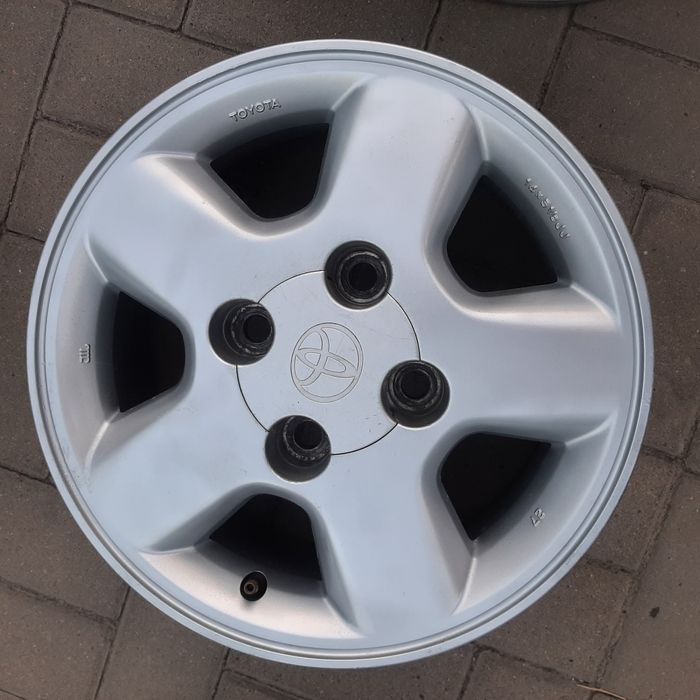 Продам титановые диски Toyota комплект