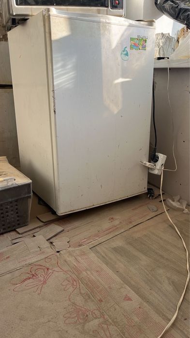 Холодильник б/у в хорошем состоянии