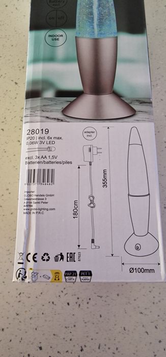 Vând lampa birou nouă