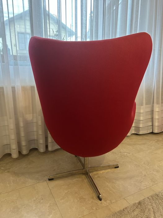 Fotoliu tip ou Egg Rosu Designer